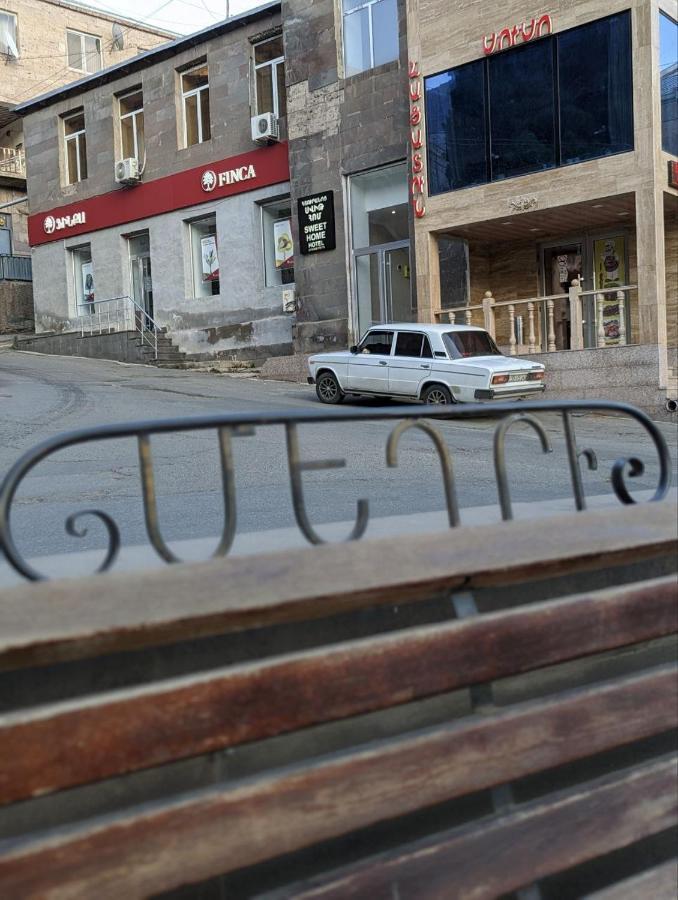 Sweet Home Hotel Meghri Dış mekan fotoğraf